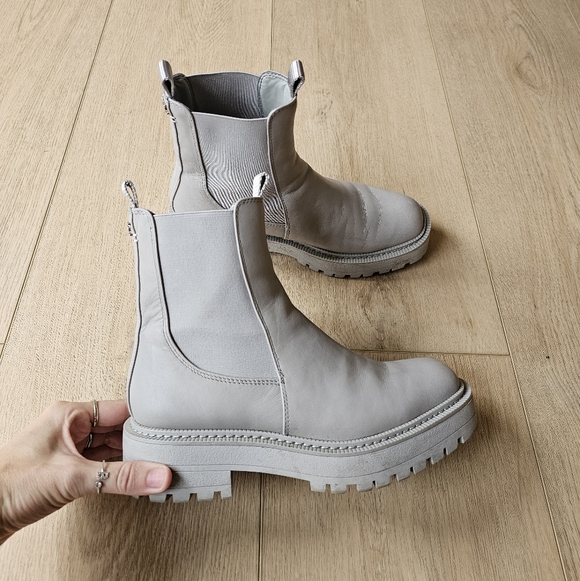 Sam Edelman Shoes - Sam Edelman Laguna Pebble Grey Leather Chelsea Moto Pull On Boots Sz 7